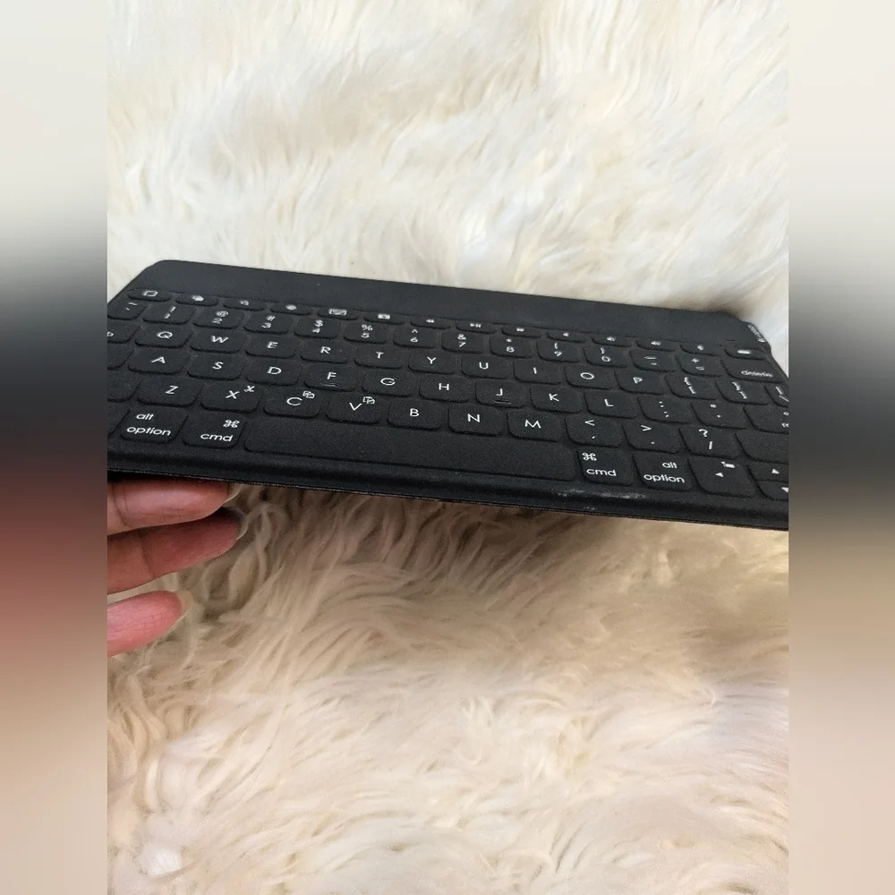 Logitech questions leave